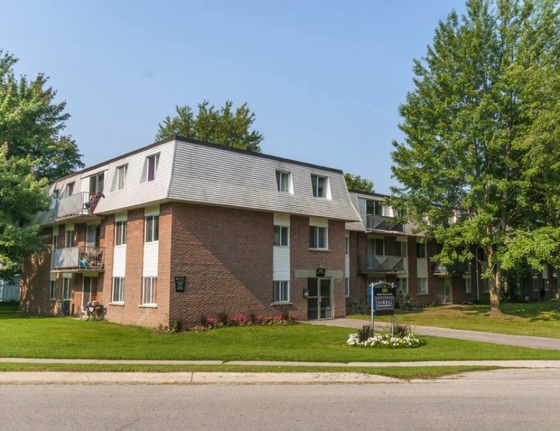 583 Barber Ave